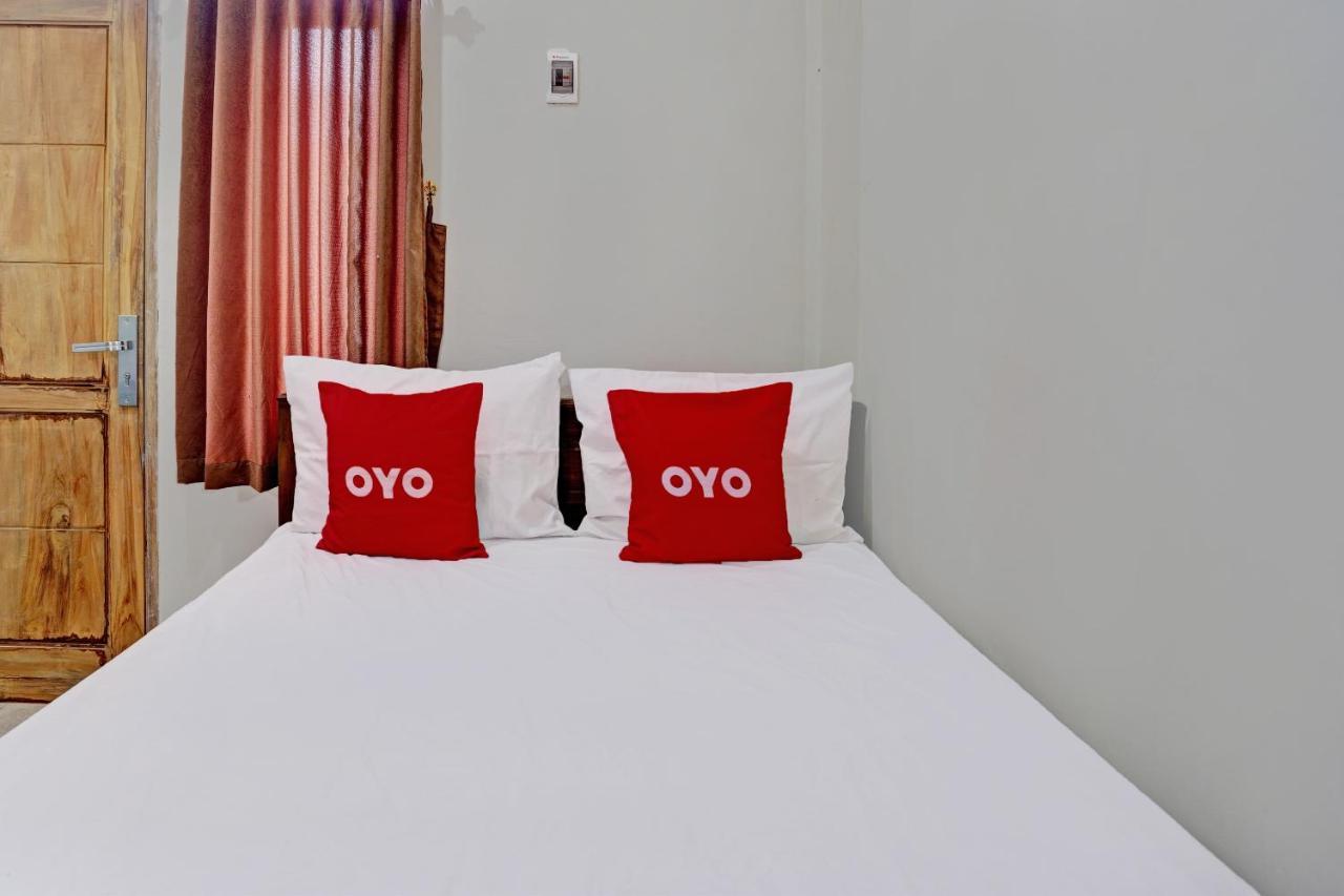 Oyo 92541 Suny Kost Syariah Hotel Sidoarjo Exterior foto